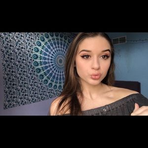 Meet your Posher, Rebecca